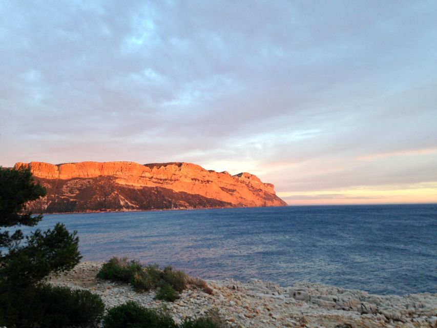 cassis-the-calanque-of-port-miou-and-cap-canaille-from-aix-tour-overview