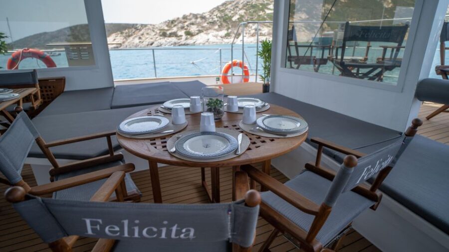 Catamaran Dinner Golden Island