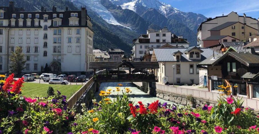 chamonix-bachelorette-party-outdoor-smartphone-game-event-details