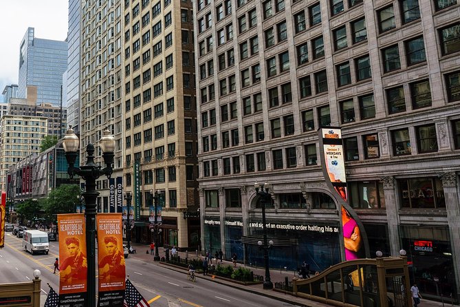 Chicago Walking Tour: A Walk Through Time - Architectural Marvels of Chicago