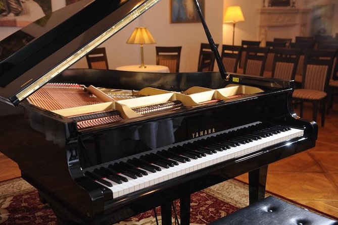 Chopin Piano Concert at Chopin Gallery With a Glass of Wine