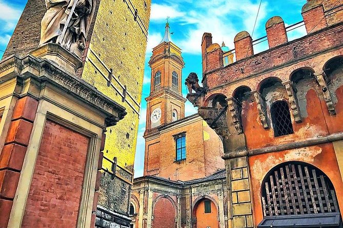 Classic Walking Tour Bologna - Tour Overview