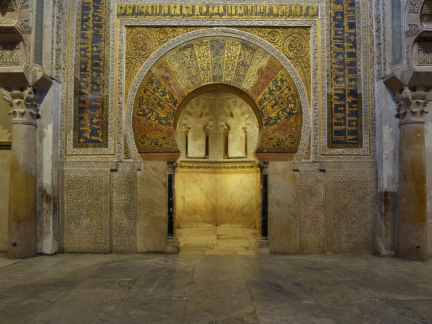 Cordoba: Mosque and Alcazar Private Tour With Tickets