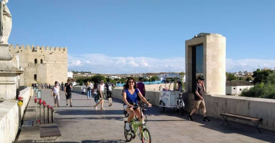 Córdoba: Private Bike Highlights Tour With Personal Guide