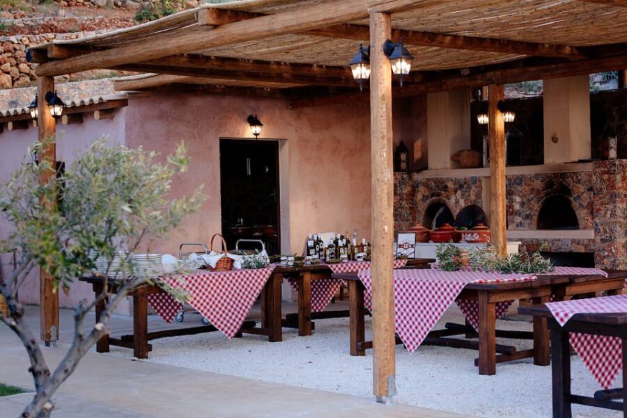 Crete: Olive Oil Festival, Farm Dinner, Live Show & Pickup