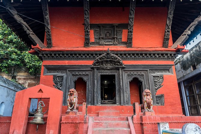 Cultural & Spiritual Trails of Old Town Varanasi Guided Walking Tour - Tour Overview