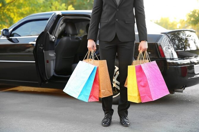Dallas Best of Outlet Malls in the Luxury Private Limousine - Champagne and Refreshments