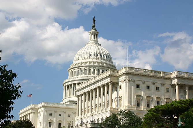 DC Monuments & Memorials Guided Minibus City Tour