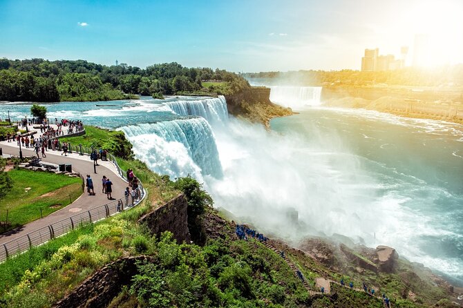 Departure Private Transfer: Niagara Falls to Toronto Airport YYZ in Business Car - Vehicle and Safety Features