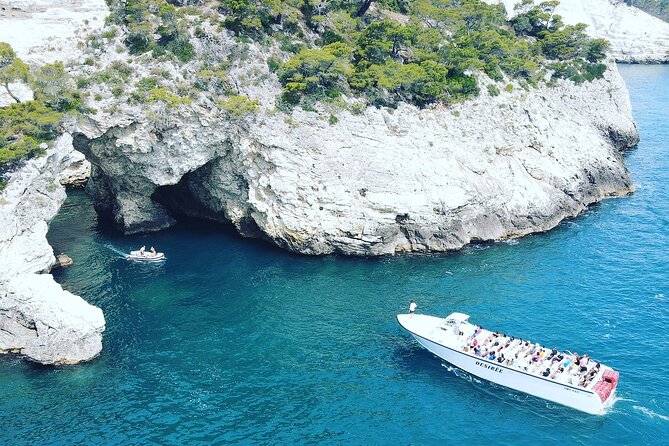 desirees-experience-exploring-the-marine-caves-of-vieste-unspoiled-gargano-coast