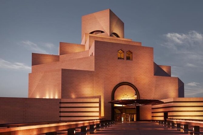 Doha Night City Tour | Souq Waqif | National Museum | The Pearl | Katara Village