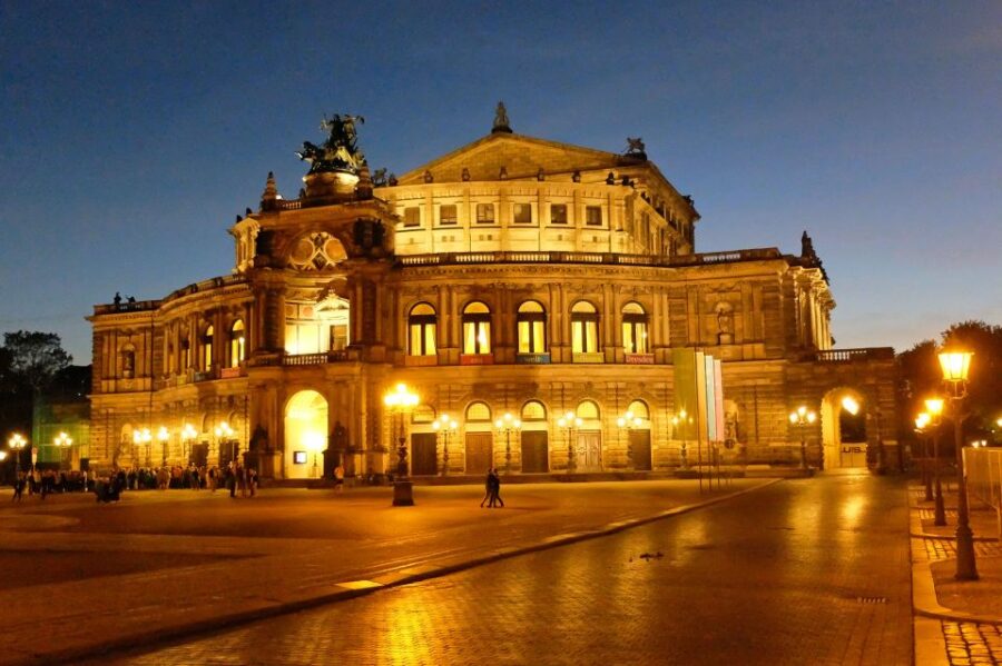 Dresden: Shared Small Group Walking Tour in English - Tour Overview