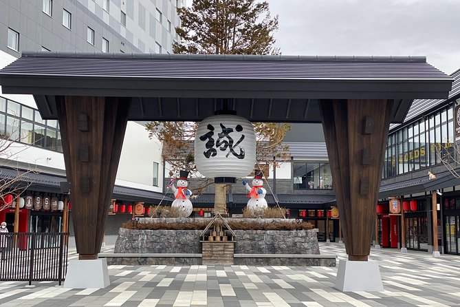 dress-up-in-a-high-quality-hakama-kimono-and-enjoy-a-30-minute-rickshaw-tour-tour-overview