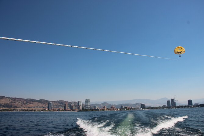 early-bird-parasailing-experience-in-kelowna-activity-overview