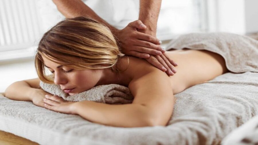 Enjoy Couples Spa Break From the Comfort of Your Room Today!