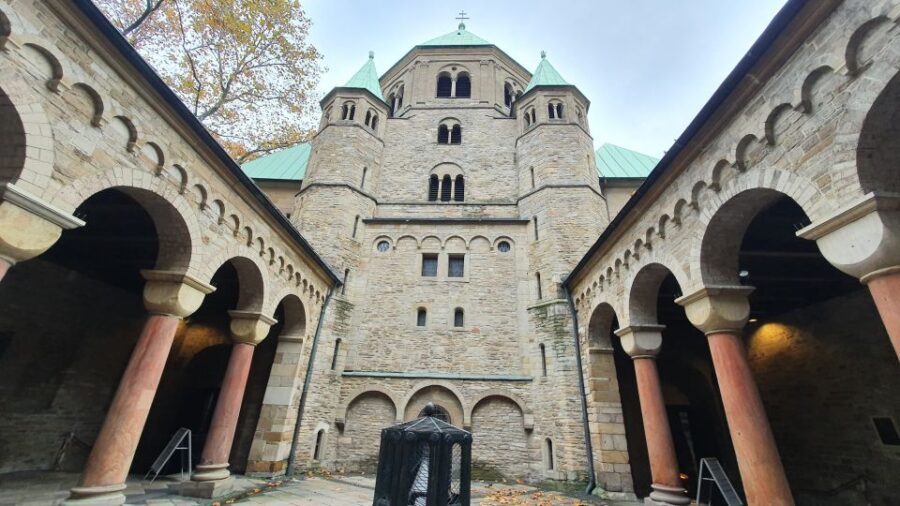 Essen: Highlights of City Center Self-Guided Walking Tour