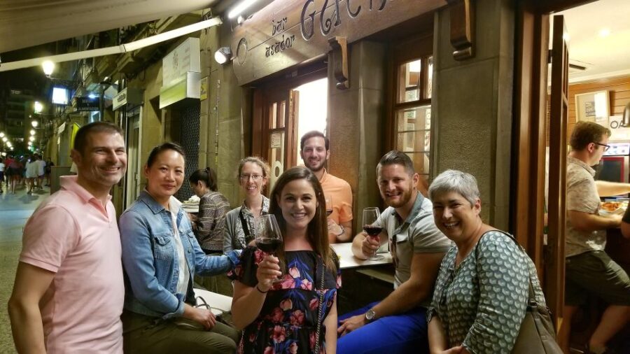 Essential Pintxos Tasting in the Old Town - Lunch
