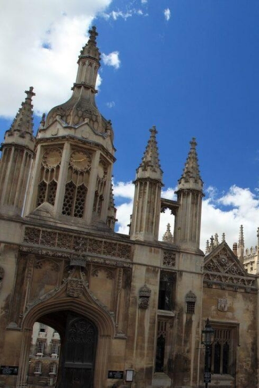 Explore Cambridge With Family – Walking Tour