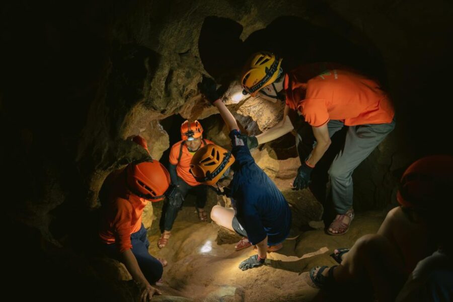exploring-cha-loi-cave-in-1-day-activity-overview