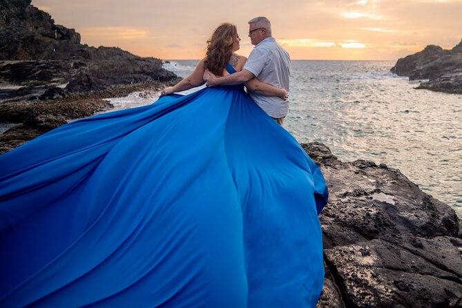 flying-dress-photoshoot-on-oahu-dress-rental-and-photography-inclusions