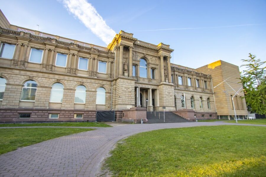 Frankfurt: Art and Culture Guided Tour With a Local