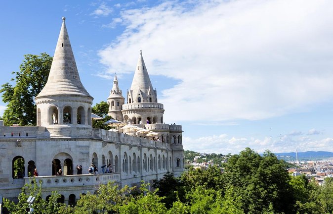 Free Walking Tour in the Buda Castle Incl. Fishermans Bastion