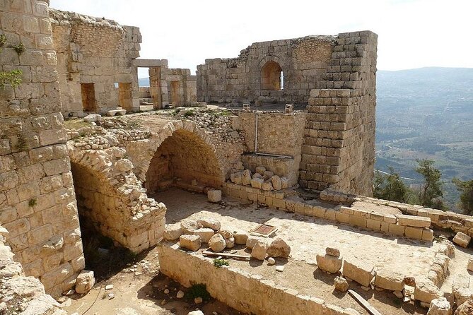 From Amman: Private Full Day Tour Jerash Ajloun & Um Qais
