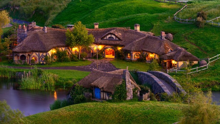 From Auckland: Hobbiton Movie Set Full-Day Trip - Tour Overview and Pricing