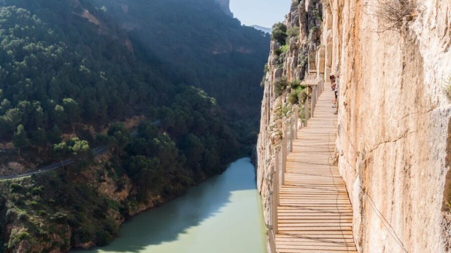 from-fuengirola-caminito-del-rey-guided-day-trip-about-the-caminito-del-rey