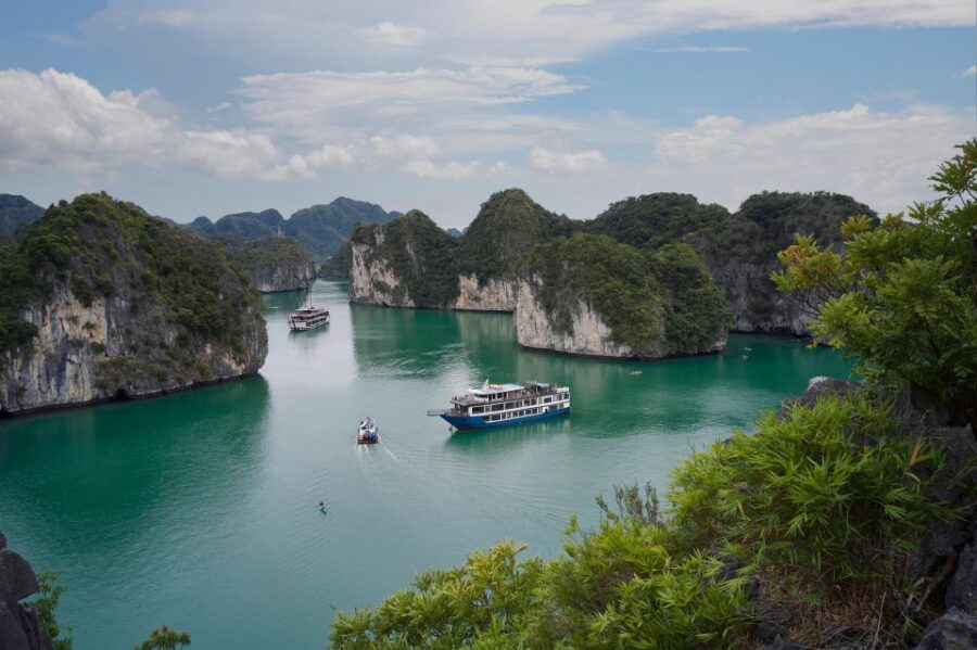 From Halong: 2 Days / 1 Night With Halong – Lan Ha Tour