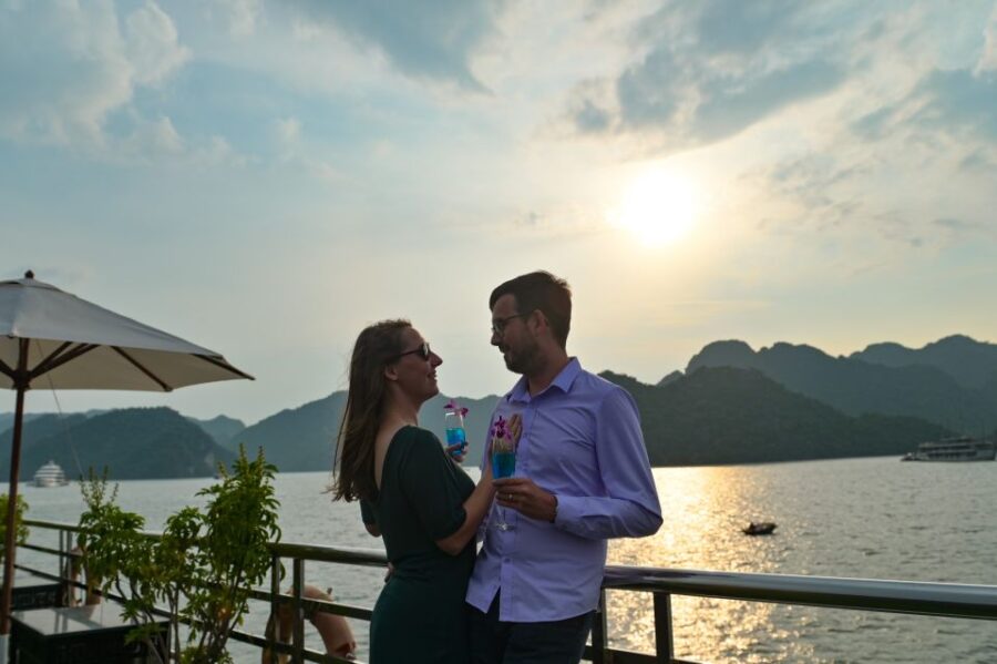 From Hanoi: 2-Day Halong Bay Cruise With Meals and Kayaking - Overview of the Halong Bay Cruise