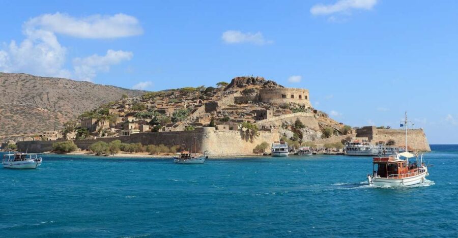 From Heraklion: Airport to Elounda Private Transfer - Getting to Elounda