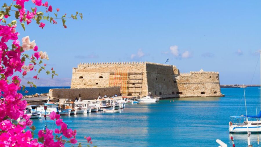 from-heraklion-historical-center-city-tour-knossos-palace-tour-overview