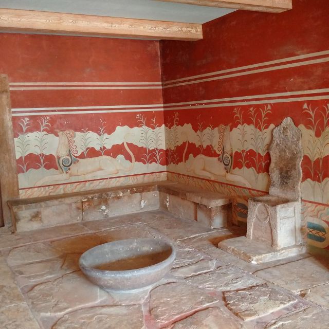 From Heraklion: Knossos Palace Entry Ticket and Private Tour - Tour Overview