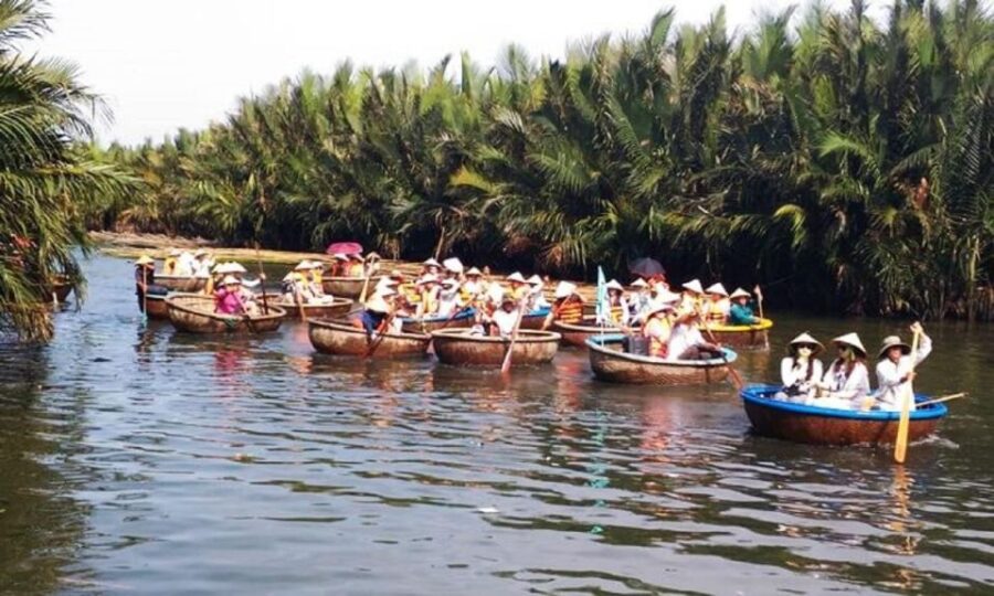 From Hoi An: Local Market-Basket Boat Ride and Cooking Class