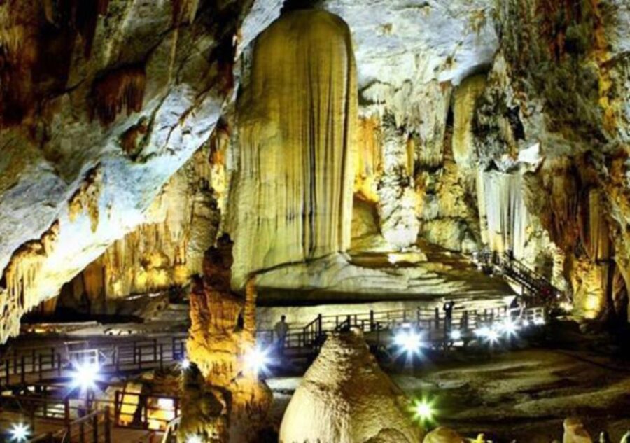 from-hue-phongnha-cave-discovery-tour-odd-and-nod-day-visit-to-la-vang-holyland