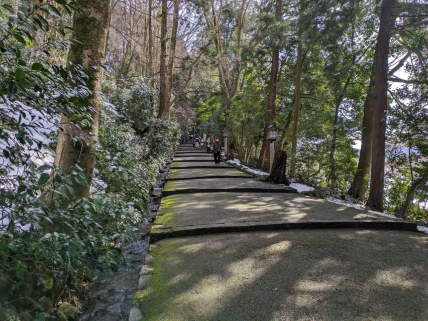 from-kanazawa-temples-panoramic-landscape-and-butterflies-overview-of-the-tour