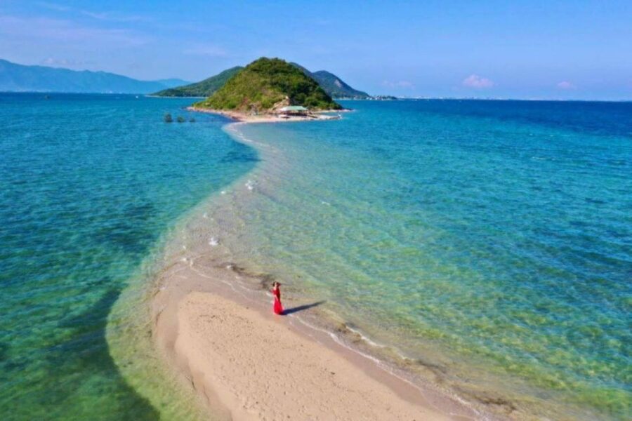 from-nha-trang-guided-diep-son-island-day-trip-with-lunch-overview-of-diep-son-island