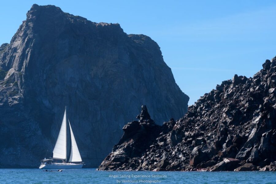From Oia: Private Sailing Day Trip to Therasia & Lunch - Tour Overview