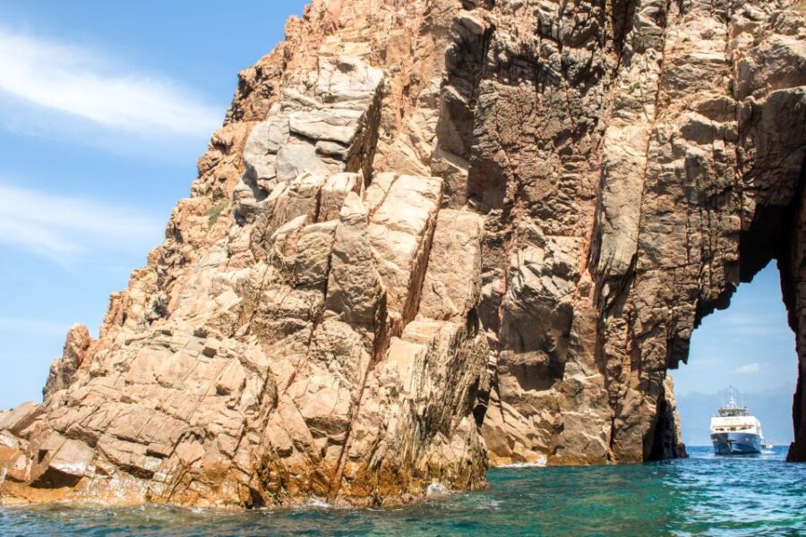 From Porto: Scandola & Girolata Tour by Boat