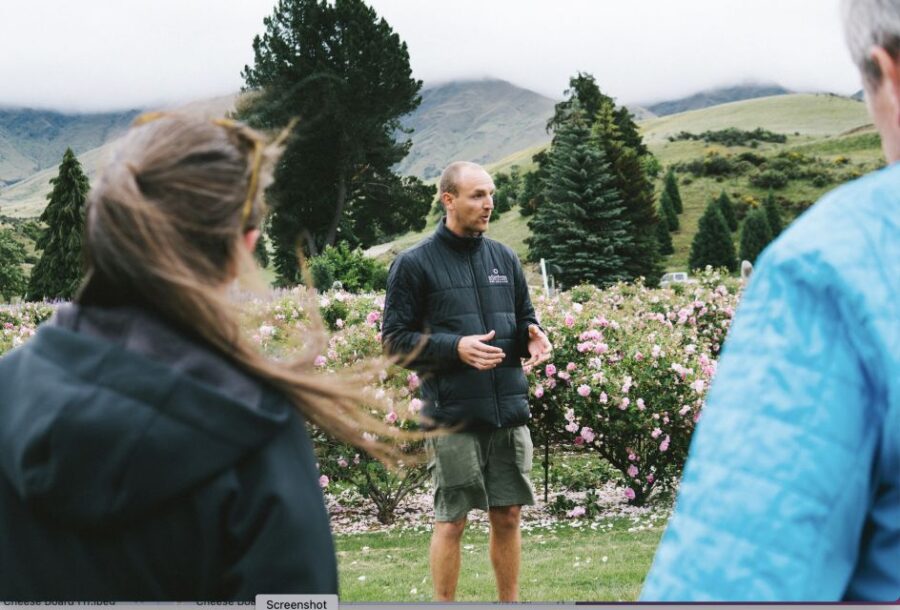 From Queenstown: Guided Gin Tour With Tastings