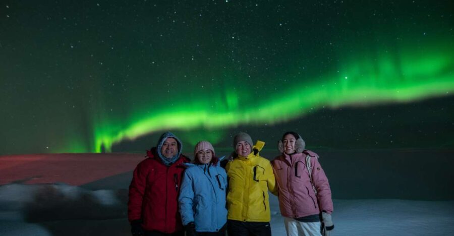 From Reykjavik: Northern Lights Guided Tour With Photos