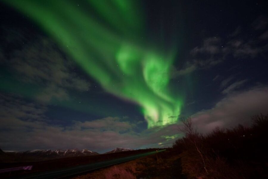 From Reykjavik: Northern Lights Hunt Super Jeep Tour