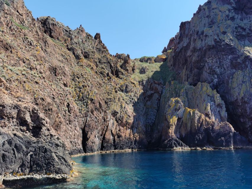 from-sagone-sightseeing-cruise-of-corsica-island-exploring-the-scandola-nature-reserve