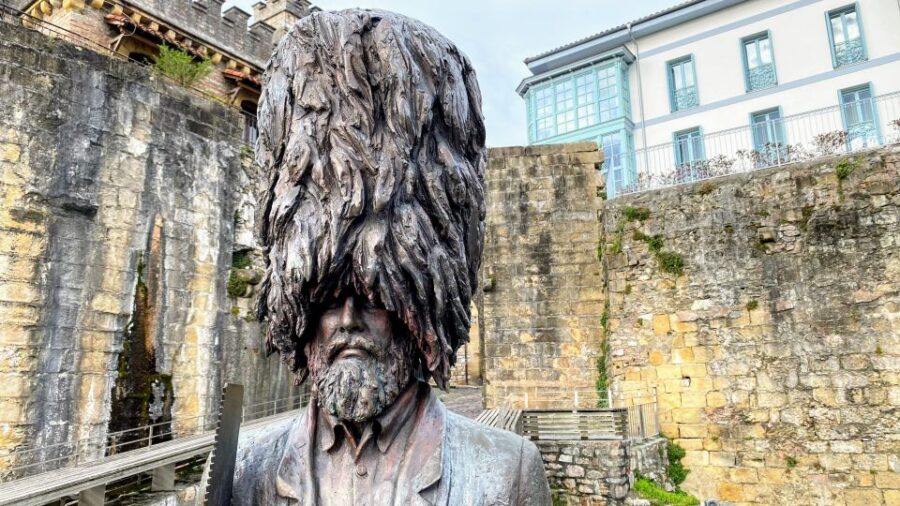 from-san-sebastian-hondarribia-sightseeing-and-pintxos-escape-the-hustle-and-bustle