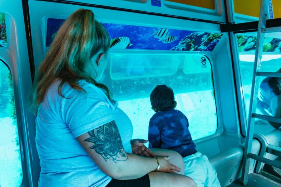 Fuerteventura: Glass Bottom Boat Cruise With Lunch & Drinks