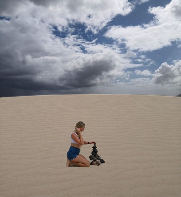 fuerteventura-popcorn-beach-lobo-island-sand-dune-trip-exploring-the-volcanic-lobos-island