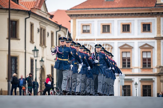 Full-Day Prague Tour With Prague Castle, Lunch and Vltava Cruise