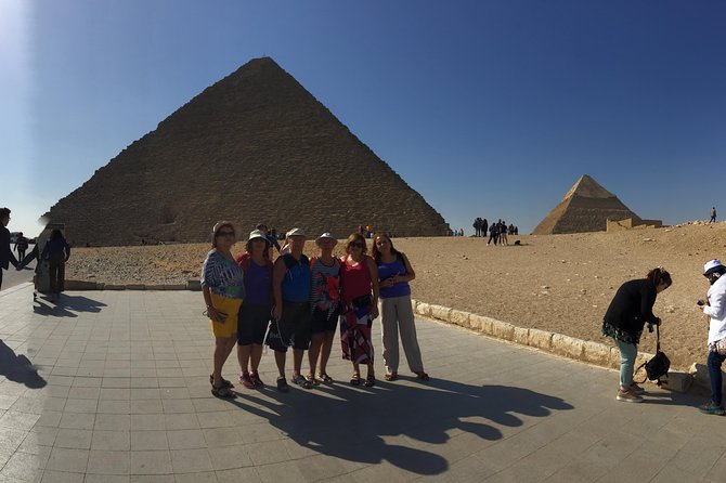 Full Day Tour to Giza Pyramids, Sphinx, Memphis, and Saqqara