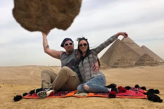 Full Day Tour to Pyramids Sphinx and Egyptian Museum of Cairo